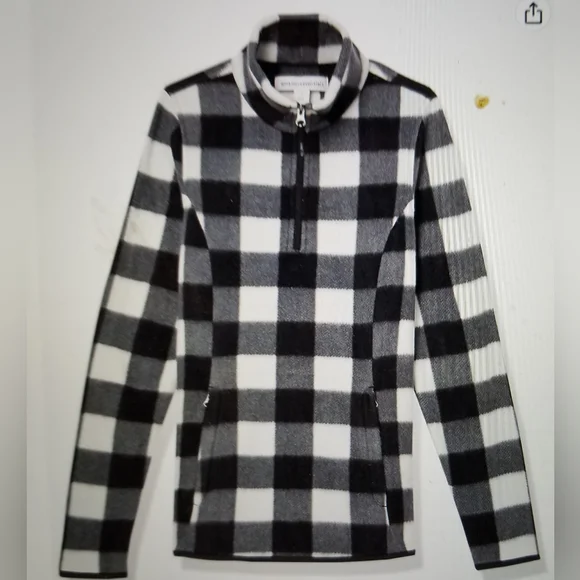 NWOT FIGURE FLATTERING PLAID LONG SLEEVE QUARTER ZIP FLEECE - Picture 3 of 9